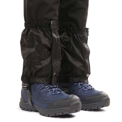 Knoydart Adults Classic Gaiters in Black, Front view on model